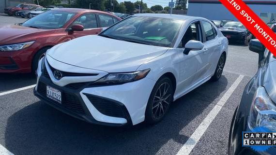 TOYOTA CAMRY 2024 4T1T11AK2RU852450 image