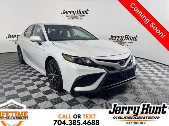 TOYOTA CAMRY 2024 4T1T11AK9RU254128 image