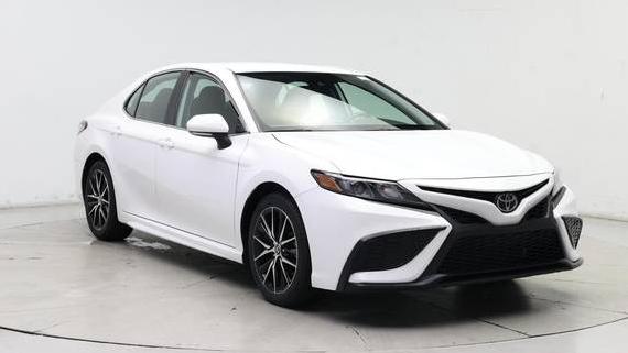 TOYOTA CAMRY 2024 4T1G11AK4RU197340 image