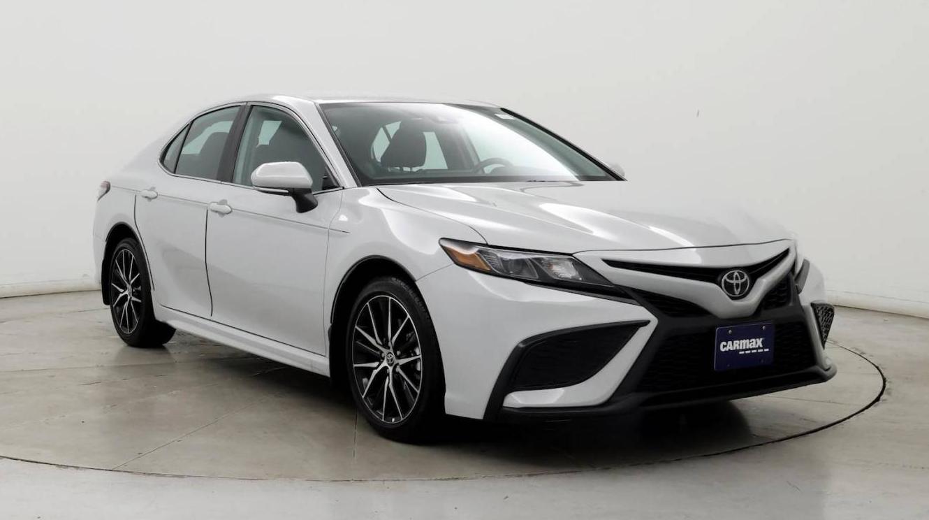 TOYOTA CAMRY 2024 4T1G11AK4RU230904 image