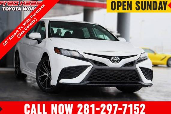 TOYOTA CAMRY 2024 4T1T11AK5RU848070 image
