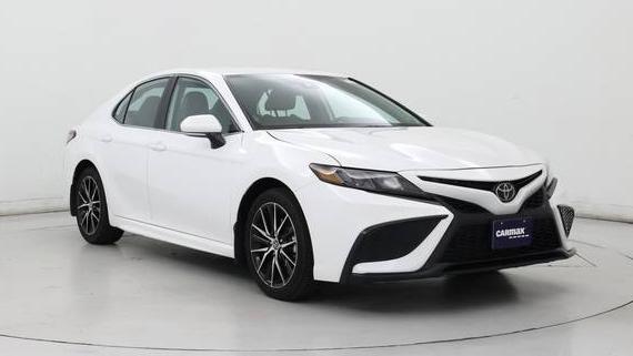 TOYOTA CAMRY 2024 4T1G11AK1RU917449 image