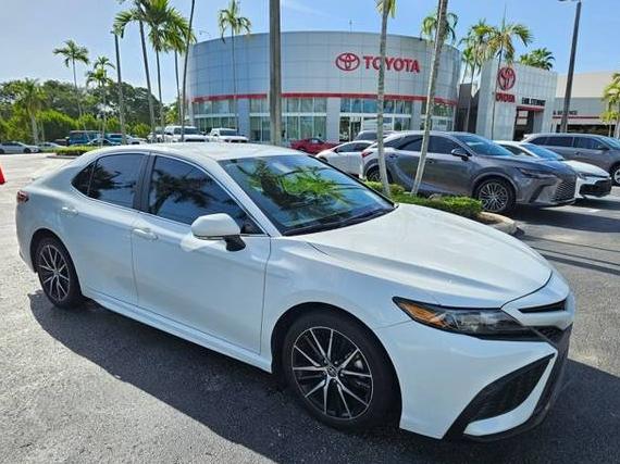 TOYOTA CAMRY 2024 4T1T11AK4RU847184 image
