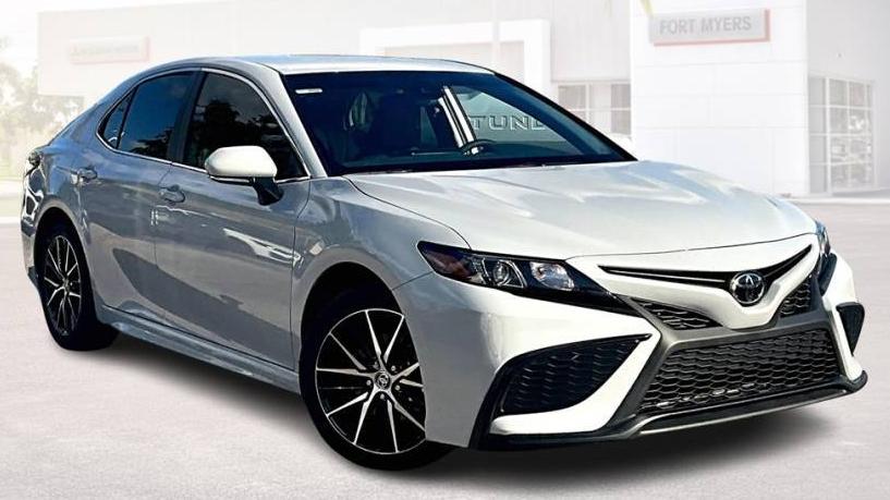 TOYOTA CAMRY 2024 4T1G11AK4RU220292 image