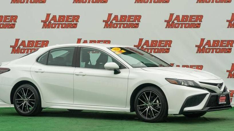 TOYOTA CAMRY 2024 4T1G11AK1RU239656 image