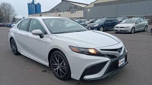 TOYOTA CAMRY 2024 4T1G11AK3RU231901 image