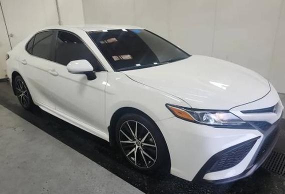 TOYOTA CAMRY 2024 4T1G11AK6RU843641 image