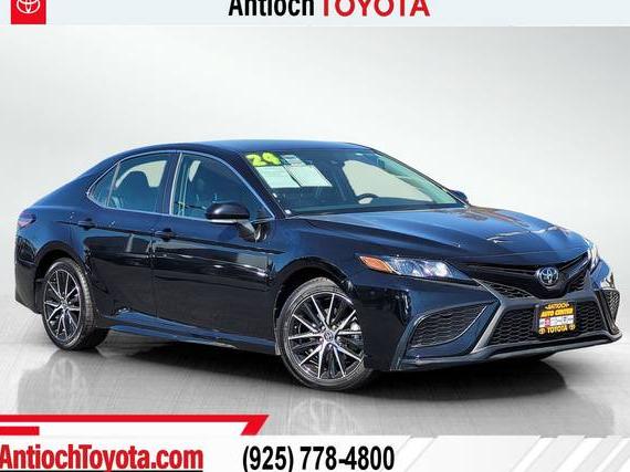 TOYOTA CAMRY 2024 4T1G11AK6RU904292 image