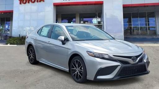 TOYOTA CAMRY 2024 4T1G11AK8RU882697 image