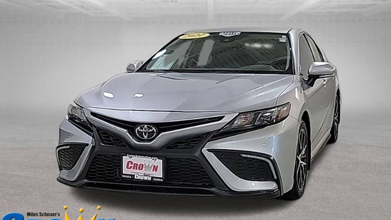 TOYOTA CAMRY 2024 4T1G11AK7RU877152 image