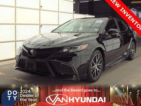 TOYOTA CAMRY 2024 4T1G11AK8RU888905 image