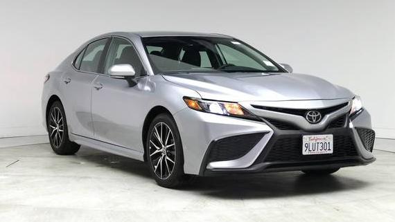 TOYOTA CAMRY 2024 4T1G11AKXRU894298 image