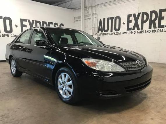 TOYOTA CAMRY 2002 JTDBE30K820049415 image