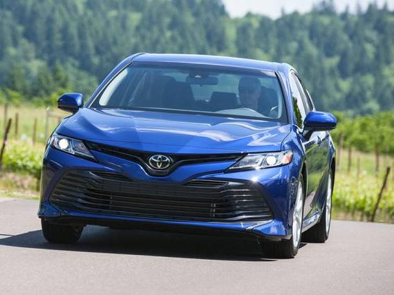 TOYOTA CAMRY 2020 4T1C11AK0LU331427 image
