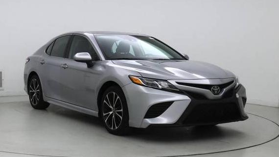 TOYOTA CAMRY 2020 4T1G11AKXLU858649 image
