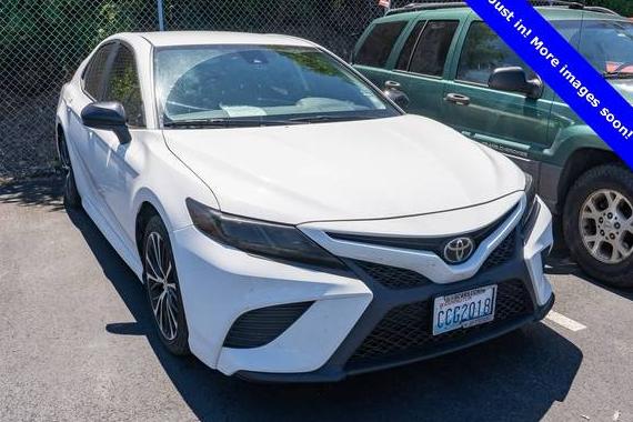 TOYOTA CAMRY 2020 4T1G11AKXLU892610 image