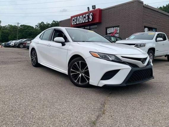 TOYOTA CAMRY 2020 4T1G11AK2LU903423 image