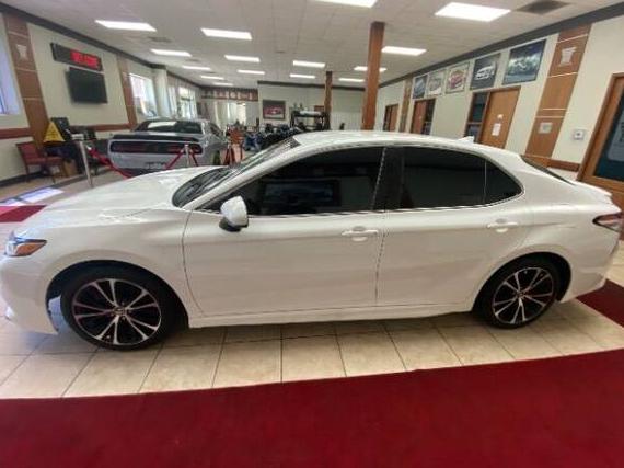 TOYOTA CAMRY 2020 4T1G11AK8LU348526 image