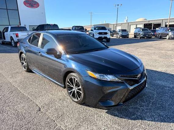 TOYOTA CAMRY 2020 4T1G11AK1LU903977 image TOYOTA CAMRY 2020 4T1G11AK1LU903977 image