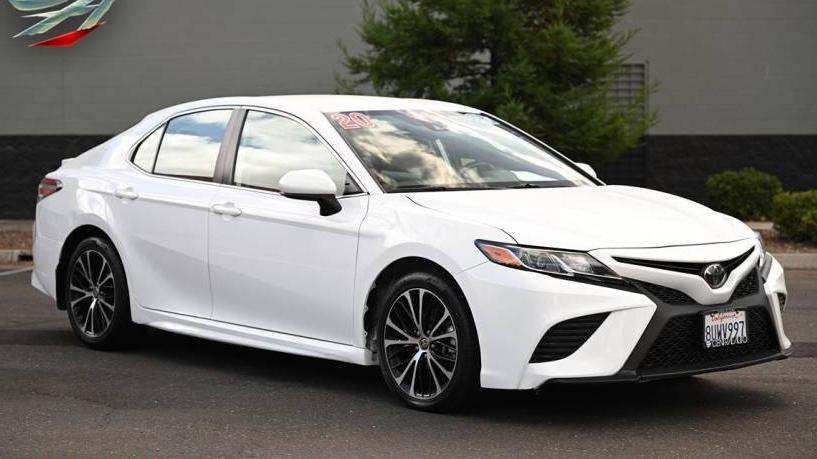 TOYOTA CAMRY 2020 4T1G11AKXLU511225 image