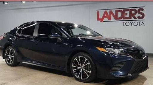 TOYOTA CAMRY 2020 4T1G11AKXLU345935 image
