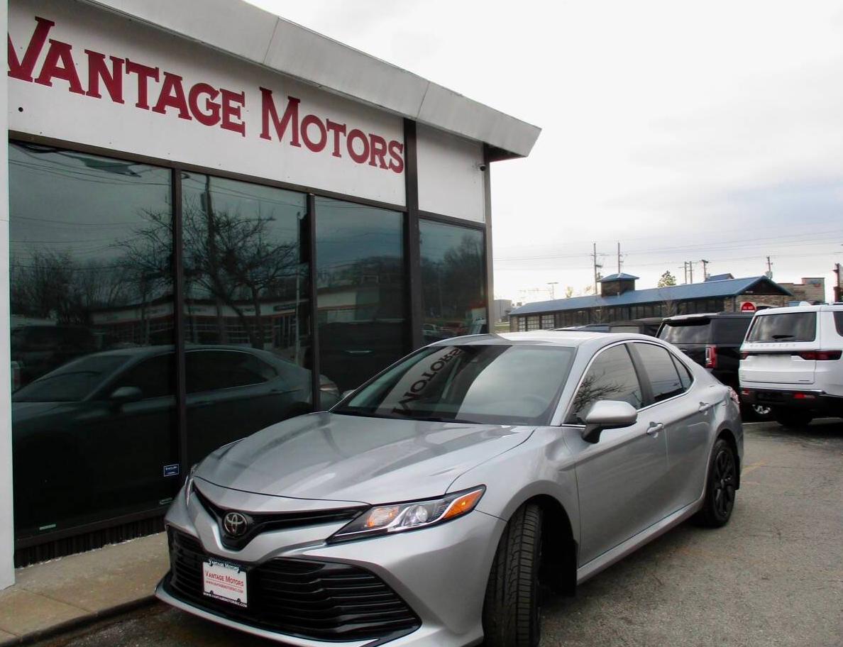 TOYOTA CAMRY 2020 4T1C11BKXLU015676 image