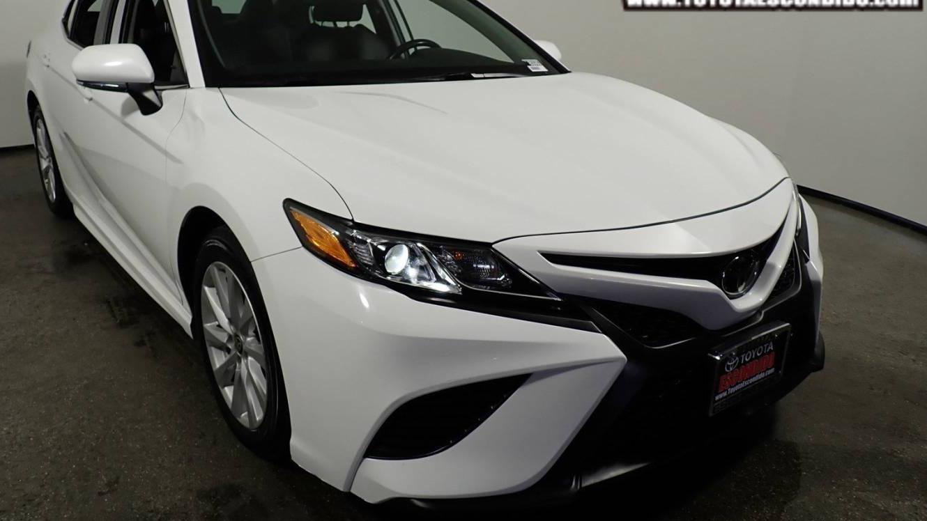 TOYOTA CAMRY 2020 4T1G11AKXLU382127 image