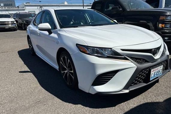 TOYOTA CAMRY 2020 4T1G11AK0LU343045 image