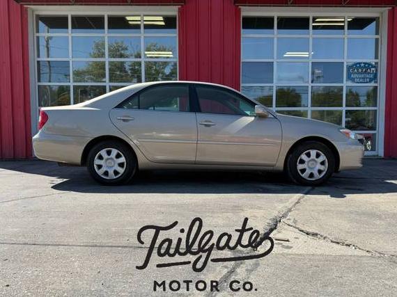TOYOTA CAMRY 2003 4T1BE32K53U761593 image