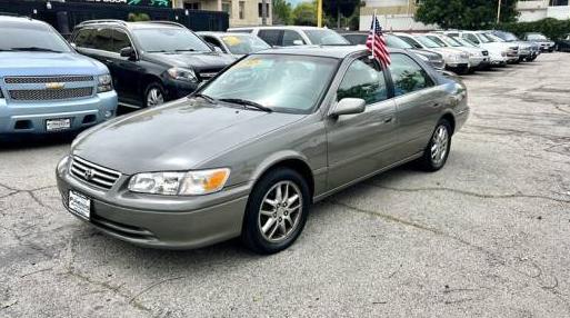 TOYOTA CAMRY 2000 JT2BG22K9Y0498508 image