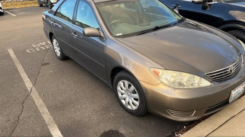 TOYOTA CAMRY 2005 4T1BE30K35U977996 image