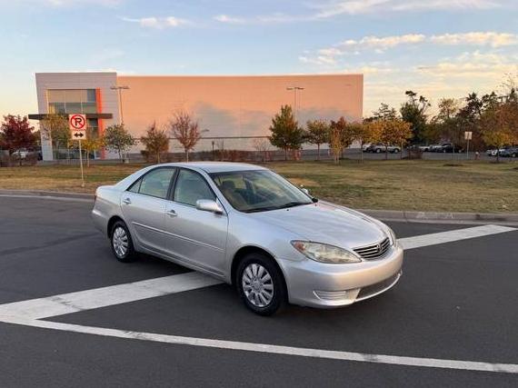 TOYOTA CAMRY 2005 4T1BE32K65U617957 image