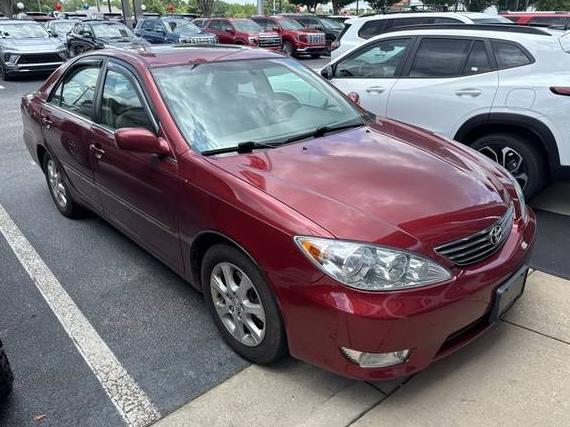 TOYOTA CAMRY 2005 4T1BF30K75U089944 image