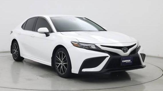 TOYOTA CAMRY 2022 4T1G11AK8NU660347 image