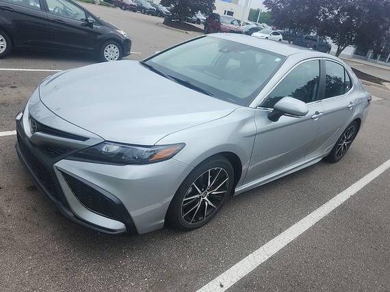 TOYOTA CAMRY 2022 4T1G11BK4NU065137 image