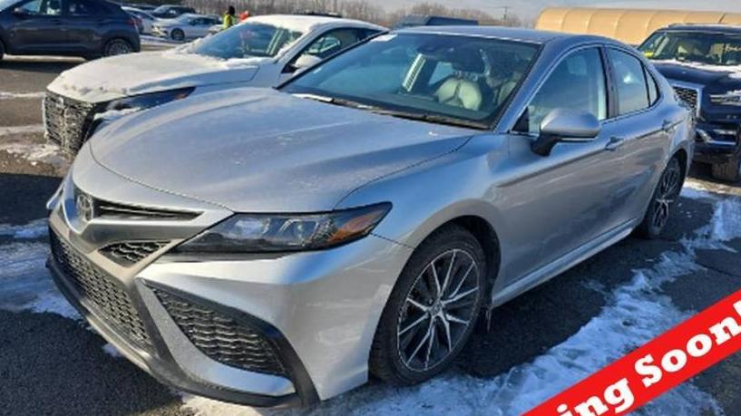 TOYOTA CAMRY 2022 4T1G11AK2NU696521 image