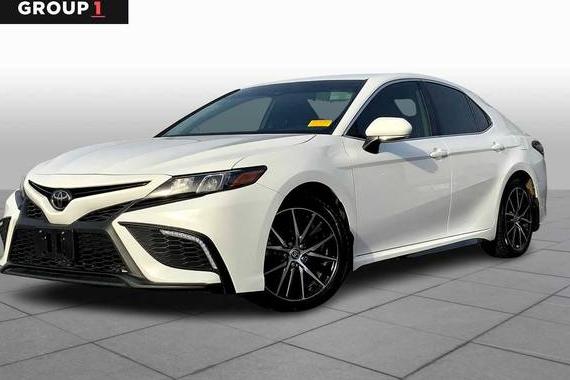 TOYOTA CAMRY 2022 4T1G11AK9NU654640 image