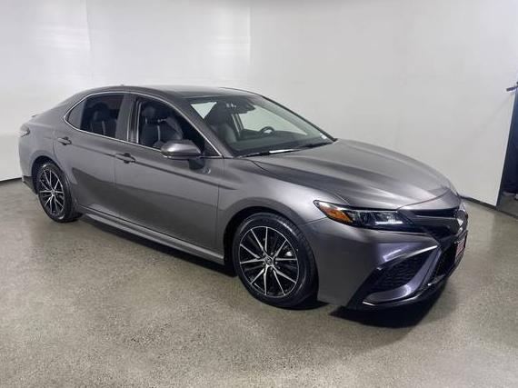 TOYOTA CAMRY 2022 4T1G11AK7NU076067 image TOYOTA CAMRY 2022 4T1G11AK7NU076067 image