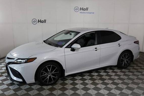 TOYOTA CAMRY 2022 4T1G11AK3NU036858 image