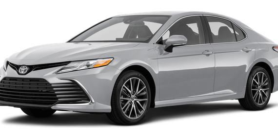 TOYOTA CAMRY 2022 4T1C11AK9NU704421 image