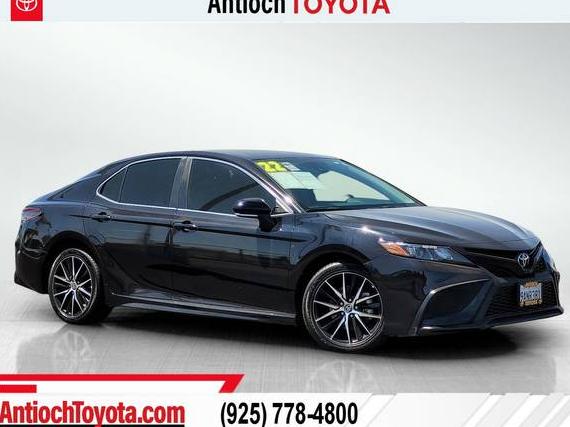 TOYOTA CAMRY 2022 4T1G11AKXNU670975 image
