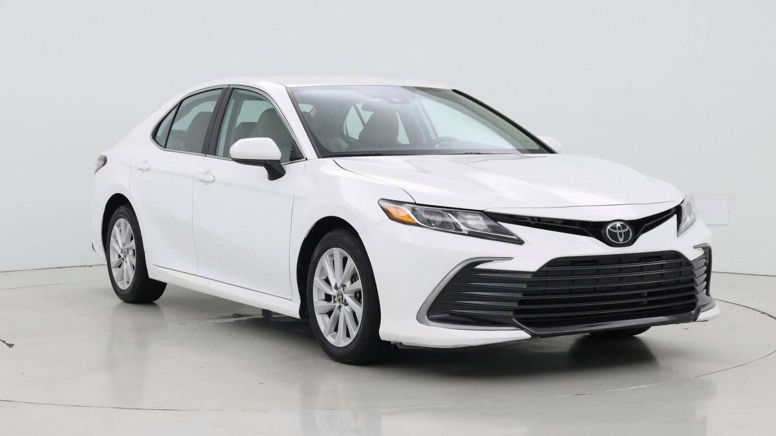 TOYOTA CAMRY 2022 4T1C11AK5NU668016 image