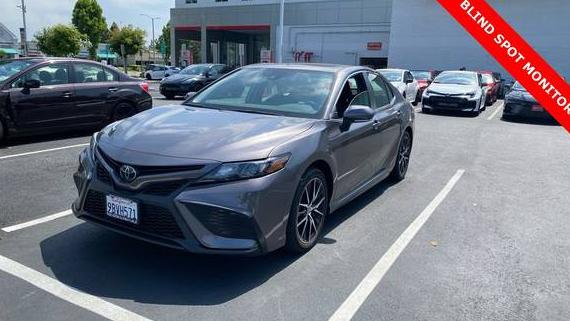 TOYOTA CAMRY 2022 4T1T11AK3NU064173 image