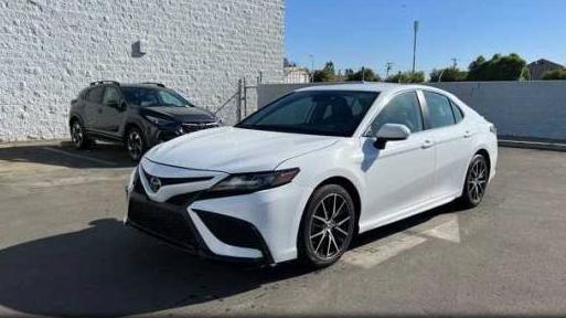 TOYOTA CAMRY 2022 4T1G11AK0NU718662 image