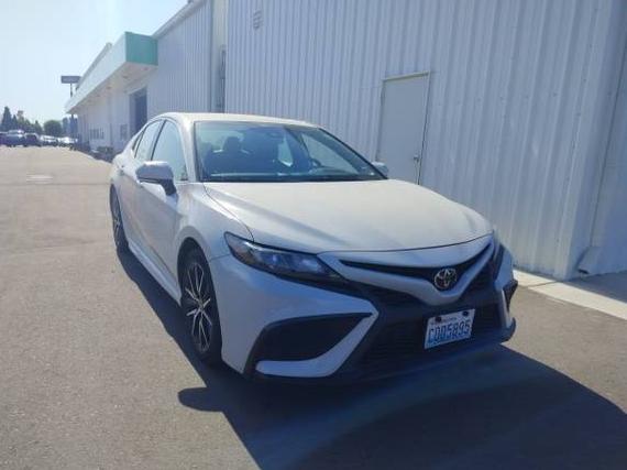 TOYOTA CAMRY 2022 4T1G11AK2NU038827 image
