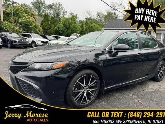 TOYOTA CAMRY 2022 4T1G11AK1NU700056 image