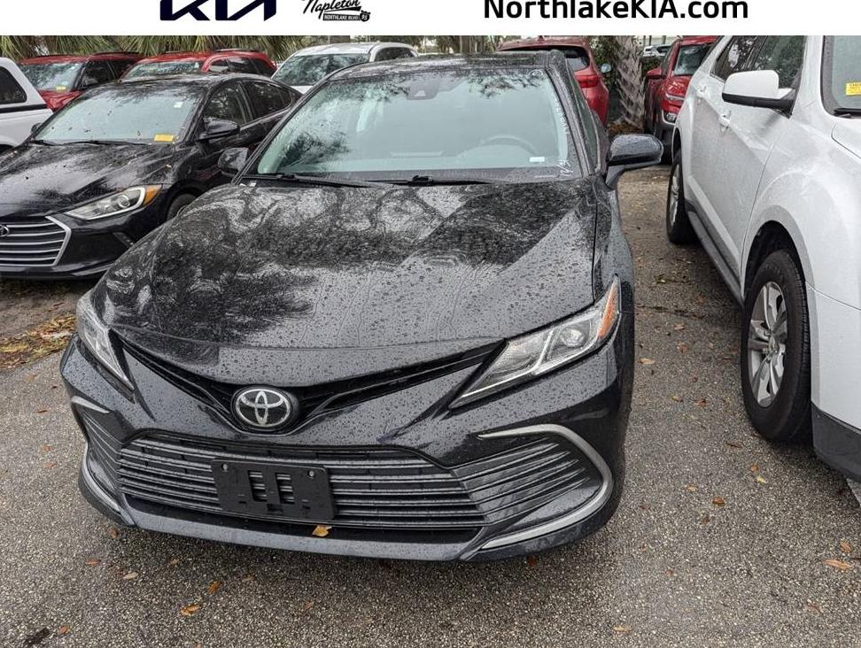 TOYOTA CAMRY 2022 4T1C11AKXNU684826 image