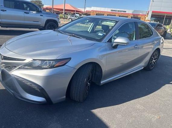 TOYOTA CAMRY 2022 4T1G11AKXNU622070 image TOYOTA CAMRY 2022 4T1G11AKXNU622070 image