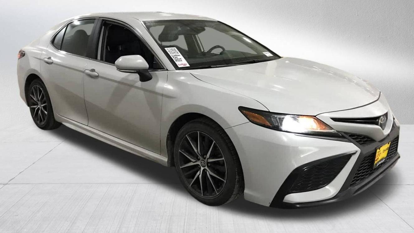 TOYOTA CAMRY 2022 4T1G11AKXNU076385 image