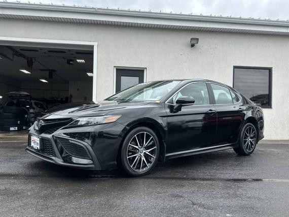 TOYOTA CAMRY 2022 4T1T11BK2NU068570 image